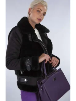 Sac à main violet uni à compartiment principal à fermeture zippée
