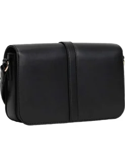 Sac noir uni avec fermeture à rabat et logo de la marque doré