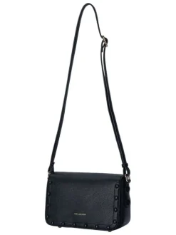 Sac noir uni avec une bandoulière réglable et des boutons noirs