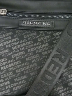 Sacoche noire avec des logos imprimés et une fermeture zippée