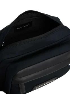 Sacoche noire avec fermeture à glissière et logos de la marque