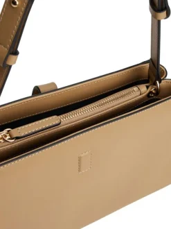 Sac porté épaule caramel uni avec fermeture aimantée et logo doré