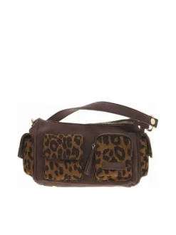 Sac porté épaule marron avec motifs léopards sur les poches de devant et côtés