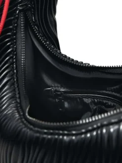 Sac porté épaule noir uni avec une anse noire et une anse rouge