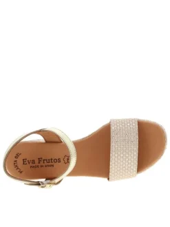 Sandales en cuir or à talon décroché moyen avec une boucle à ardillon