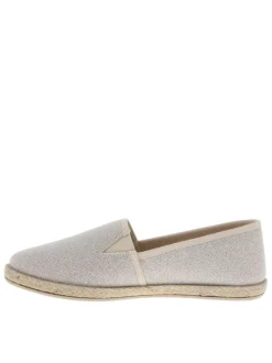 Sandales en cuir sable avec un talon compensé et une boucle à ardillon