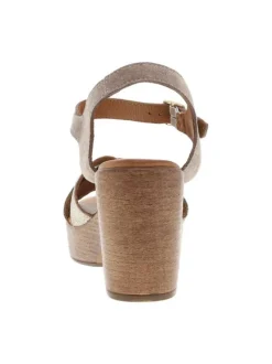 Sandales en cuir taupe en daim à talon décroché haut aspect bois