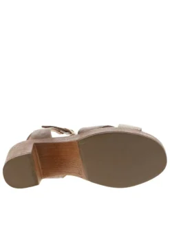 Sandales en cuir taupe en daim à talon décroché haut aspect bois