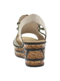 Sandales kakis et beiges avec une tige couvrante élastiquée et à talon compensé