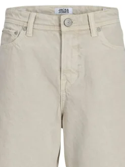 Short 5 poches écru en coton avec un jacron beige et une coupe baggy