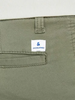 Short Cargo en coton kaki uni avec une coupe cargo et des poches aux cuisses