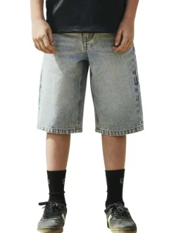Short en coton biologique bleu uni pourvu d'une coupe droite