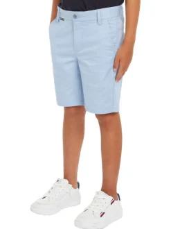 Short en coton ciel uni avec une coupe chino et poches arrières boutonnées