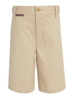 Short en coton régénératif beige uni avec une coupe chino et poches latérales