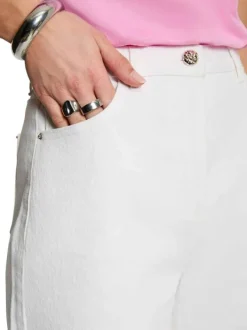 Short bermuda en coton blanc uni avec une coupe droite et de multiples poches