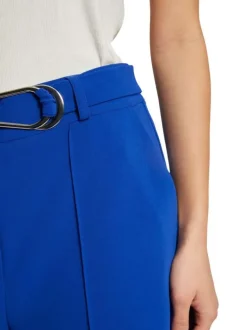 Short bleu électrique uni avec une coupe droite et une taille haute