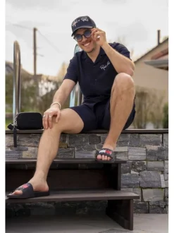 Short bleu marine uni à coupe regular fit avec un touché texturé