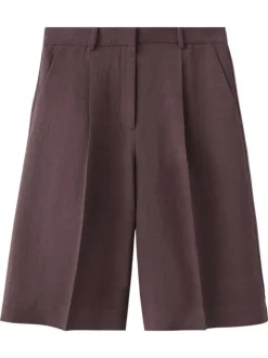 Short chino bordeaux uni pourvu de passants pour la ceinture