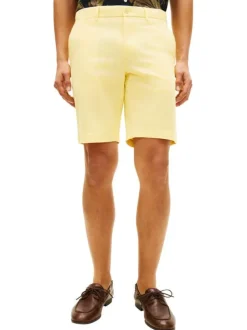 Short chino Denton en coton jaune à coupe droite pourvu de multiples poches