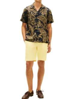 Short chino Denton en coton jaune à coupe droite pourvu de multiples poches