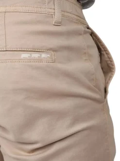 Short chino en coton beige uni avec un logo brodé et une coupe droite