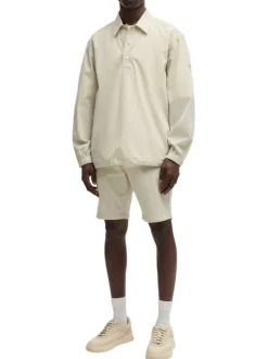 Short chino en coton beige uni à coupe regular fit avec des passants
