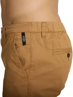 Short chino en coton camel à coupe droite pourvu de multiples poches