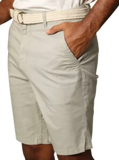 Short chino en coton kaki uni avec une ceinture et une coupe droite
