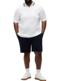 Short chino en coton marine uni pourvu de passants pour la ceinture