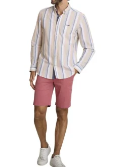 Short chino en coton rose à coupe droite pourvu de multiples poches
