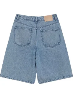 Short chino en coton stone uni pourvu d'une coupe large et de multiples poches