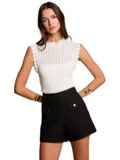 Short Chino noir uni avec dentelle et poches à rabats à pression