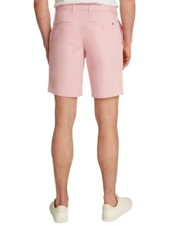 Short chino rose uni en coton avec une coupe droite et plusieurs poches