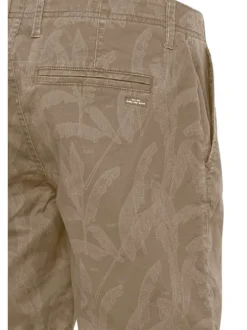 Short chino, taille normale, en coton beige à motif tropical ton sur ton