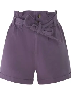 Short chino violet en coton coupe paperbag avec taille élastiquée et revers