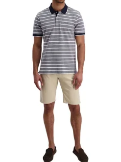 Short en coton beige uni avec une coupe ajustée et des poches italiennes