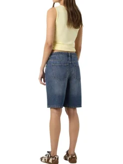 Short en coton bleu uni avec une coupe droite et de multiples poches
