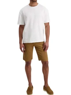Short en coton camel uni avec une coupe ajustée et des poches italiennes