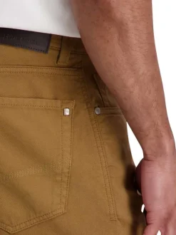 Short en coton camel uni avec une coupe ajustée et des poches italiennes