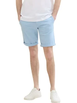 Short en coton ciel uni avec une coupe chino et des poches avants et arrières