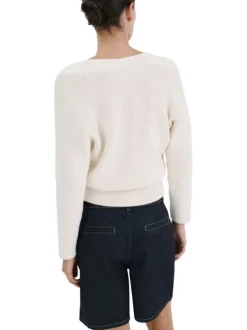 Short en coton indigo uni pourvu d'une taille mi-haute et d'une coupe droite
