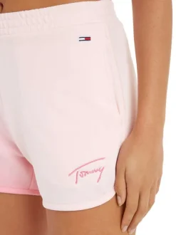 Short en coton mélangé rose uni avec un dégradé de couleur sur la cuisse droite