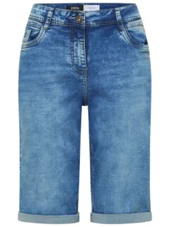 Short en coton mélangé stone uni pourvu d'un aspect délavé et d'un coupe droite