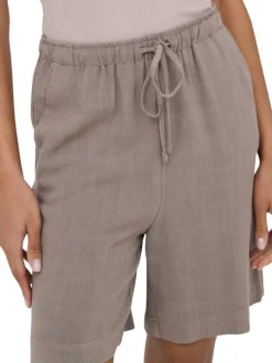 Short jogging taupe uni pourvu d'une taille élastiquée et d'une coupe longue