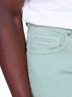 Short 5 poches en coton vert d'eau uni avec une coupe droite
