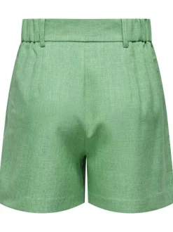 Short vert uni avec une coupe chino et 4 passants à la taille