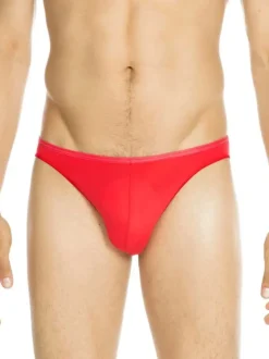 Slip rouge uni avec surpiqûres ton sur ton et taille élastiquée rouge