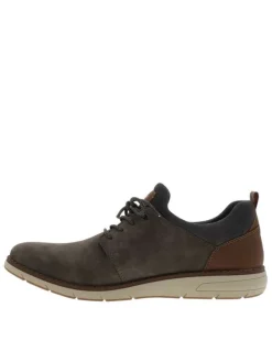 Sneakers café avec des lacets rond et un patch à la languette