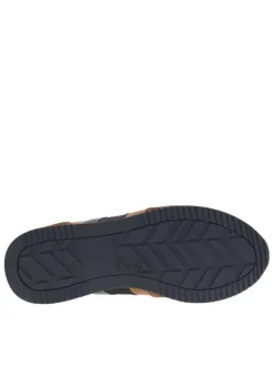 Sneakers en cuir camels avec des détails marine à semelle plate