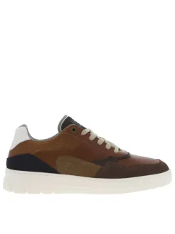 Sneakers en cuir marron à semelle semi-compensée blanche et lacets plats